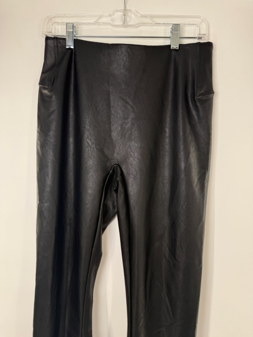 SPANX Women’s Split Leg-Hem Faux Leather Straight Leg Pants Black Size Large - Picture 4 of 14